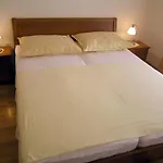 Pavicic Marija Guest house Pag Town