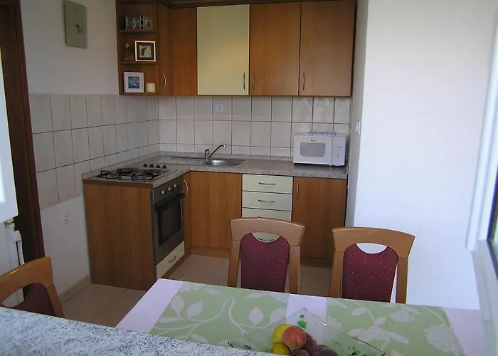 Pavicic Marija Gasthof Pag Town